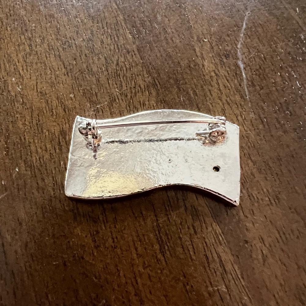 U.S. Flag Rhinestone Pin - Picture 2 of 2